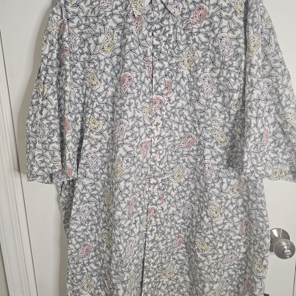 crown & ivy Other - Crown & Ivy Floral Leaf Shirt